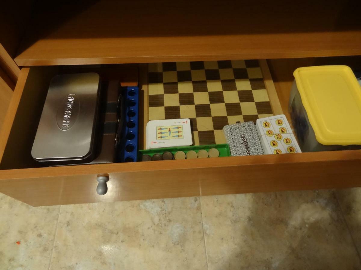 דירות אורופסה דל מר Apartamento Oroblanc Playa La Concha מראה חיצוני תמונה