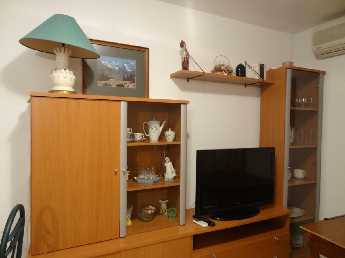 דירות אורופסה דל מר Apartamento Oroblanc Playa La Concha מראה חיצוני תמונה