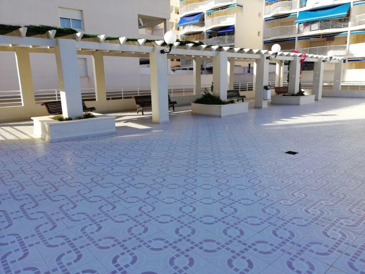 דירות אורופסה דל מר Apartamento Oroblanc Playa La Concha מראה חיצוני תמונה